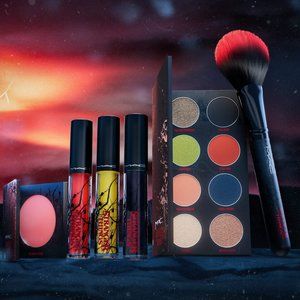 MAC Stranger Things skull rock lip glass void shadow pallet fanny pack lot (56)